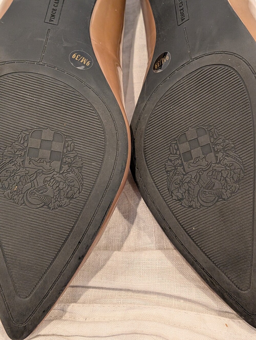 Meow! Vince Camuto Naureen Taupe Patent Pointed-Toe kitten heels size 9 - Picture 3 of 9
